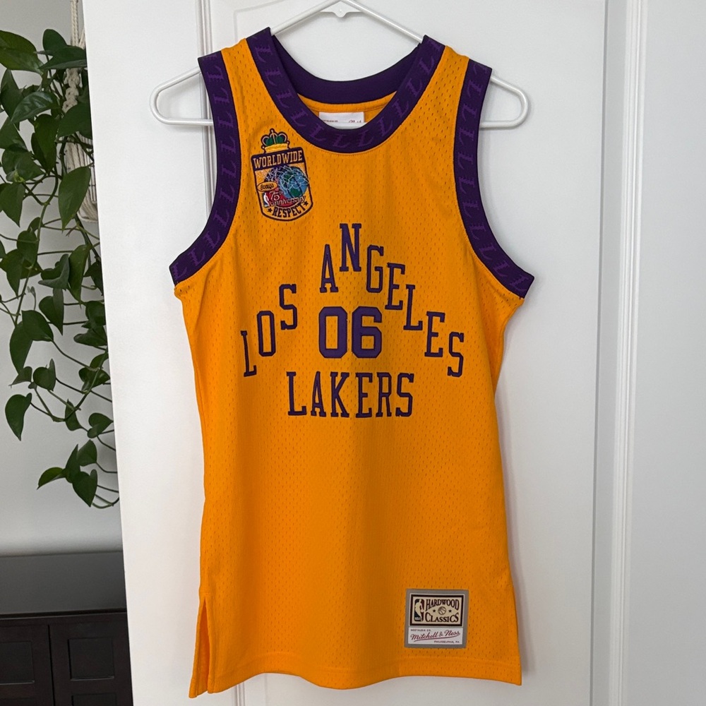 Mitchell & Ness Hardwood Classics LA Lakers Bodega 75th anniversary jersey NWT